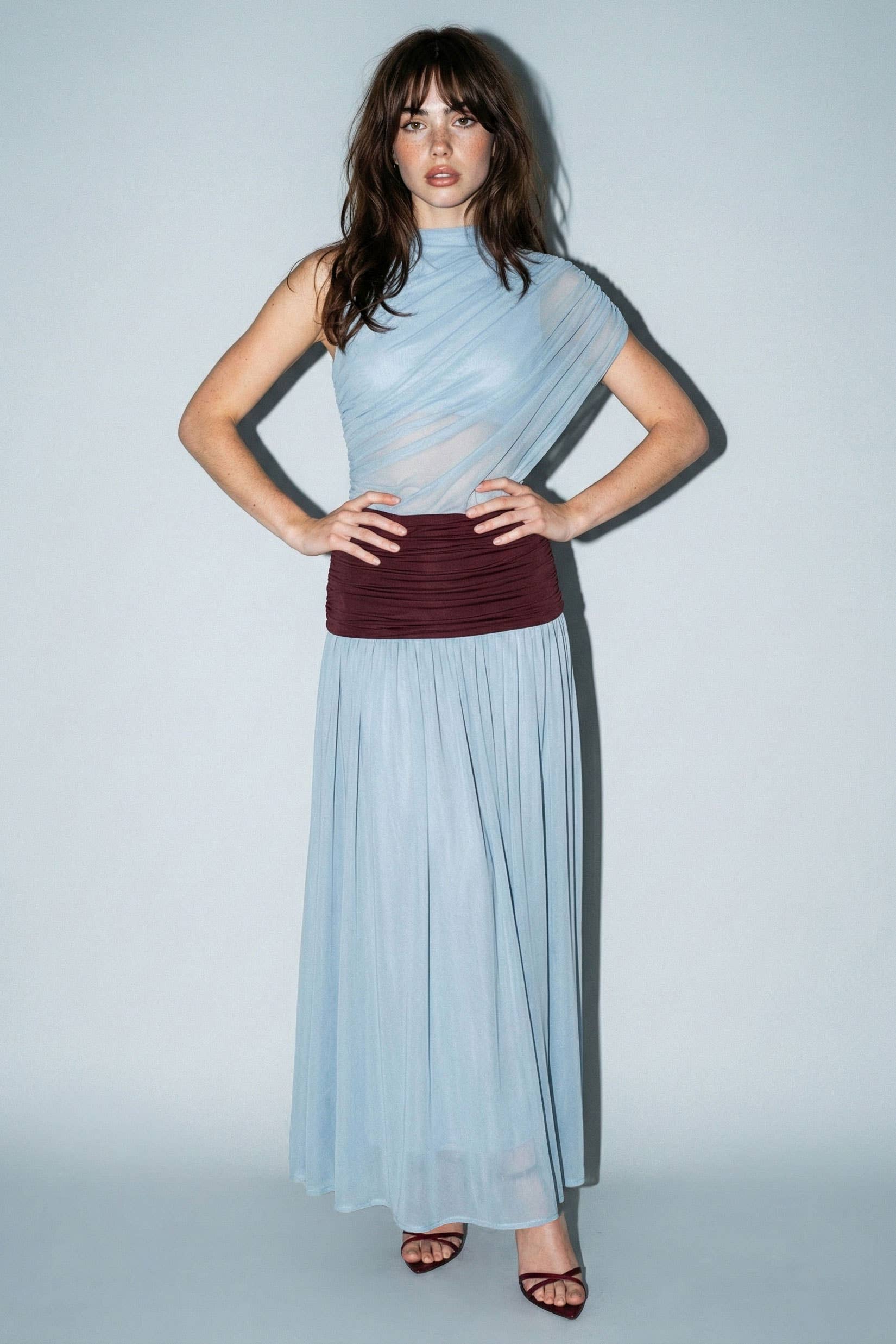 Colorblock Mesh Maxi Dress with Contrast Waist