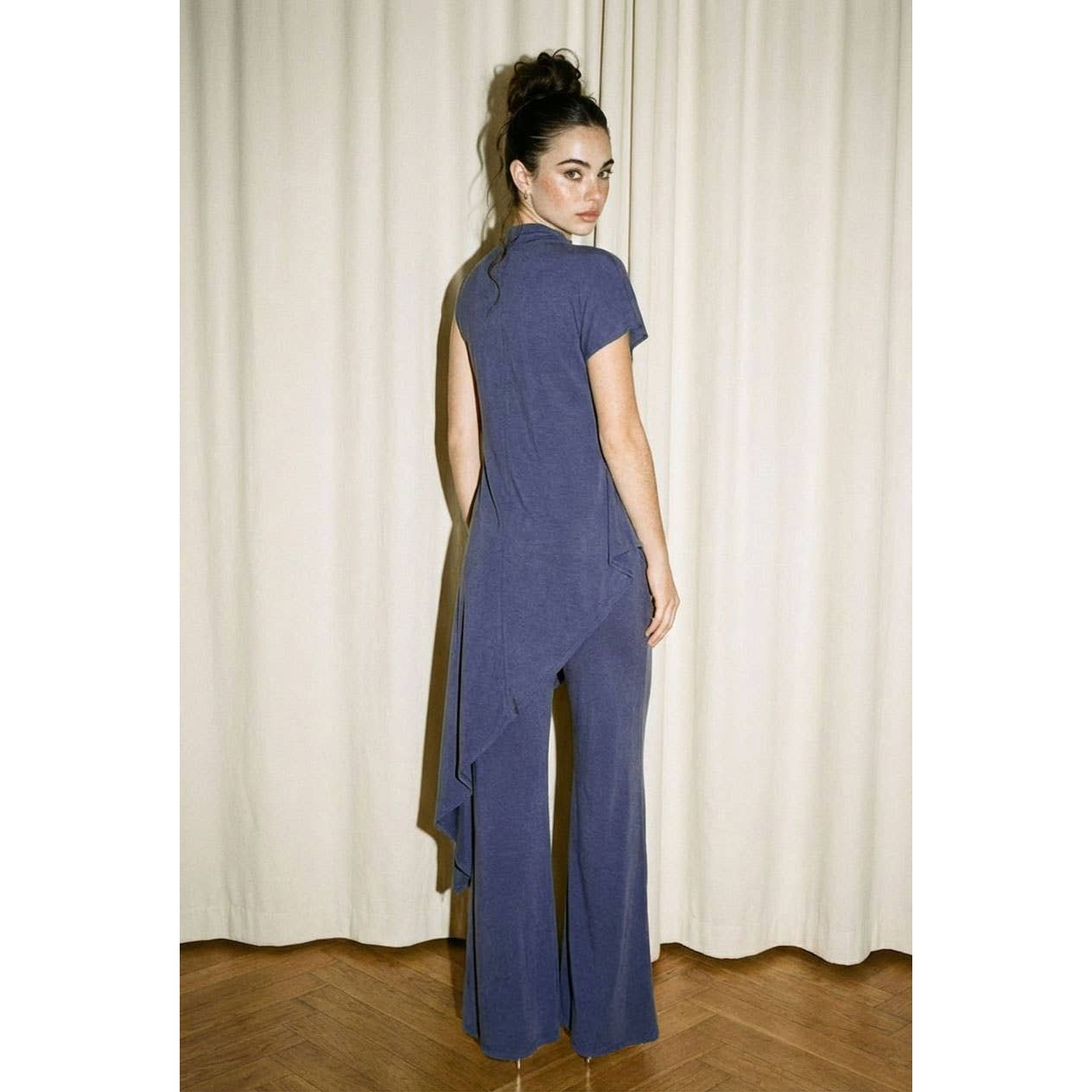 Cascade Asymmetric Draped Set