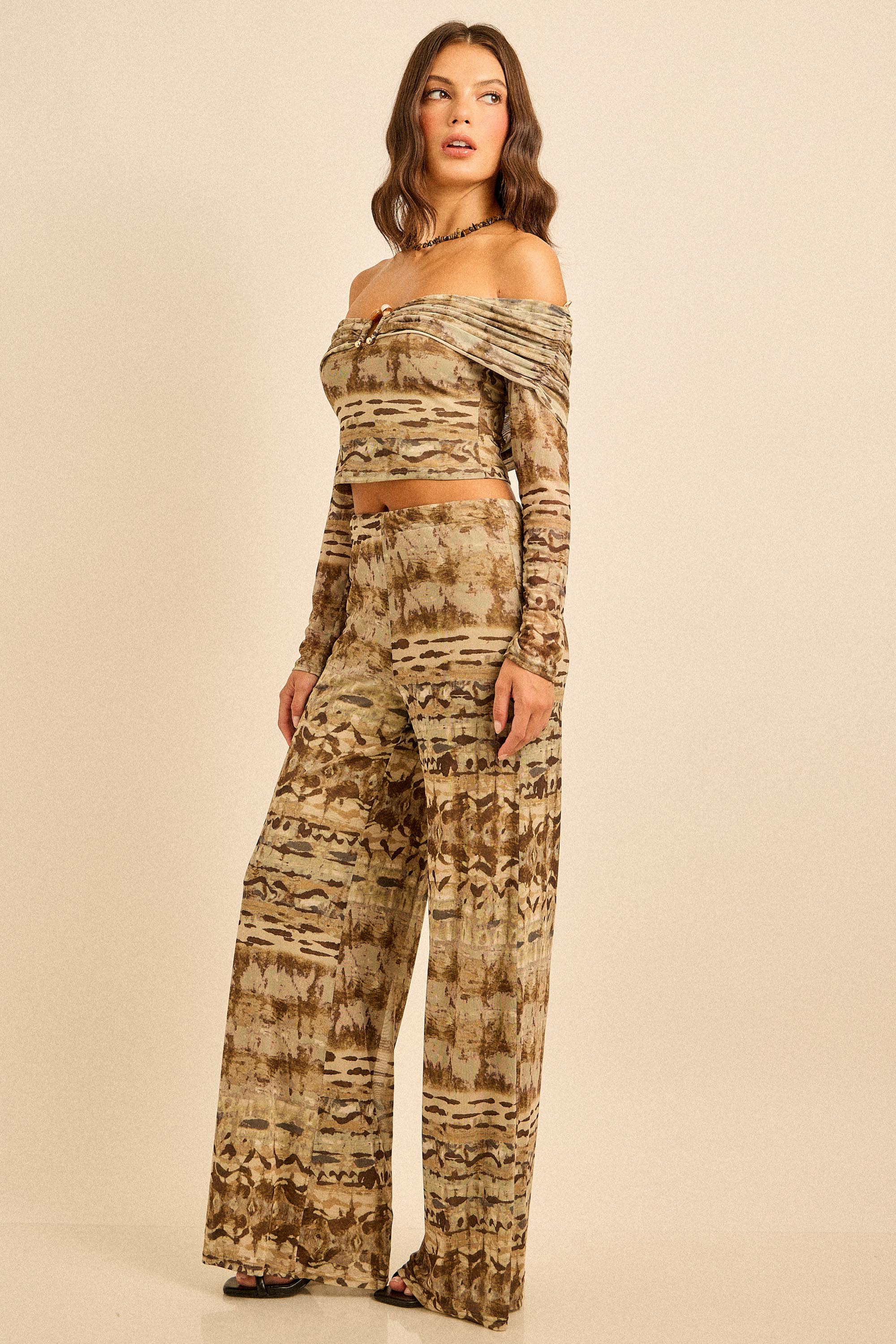 Spring Off shoulder mesh set with flared pants