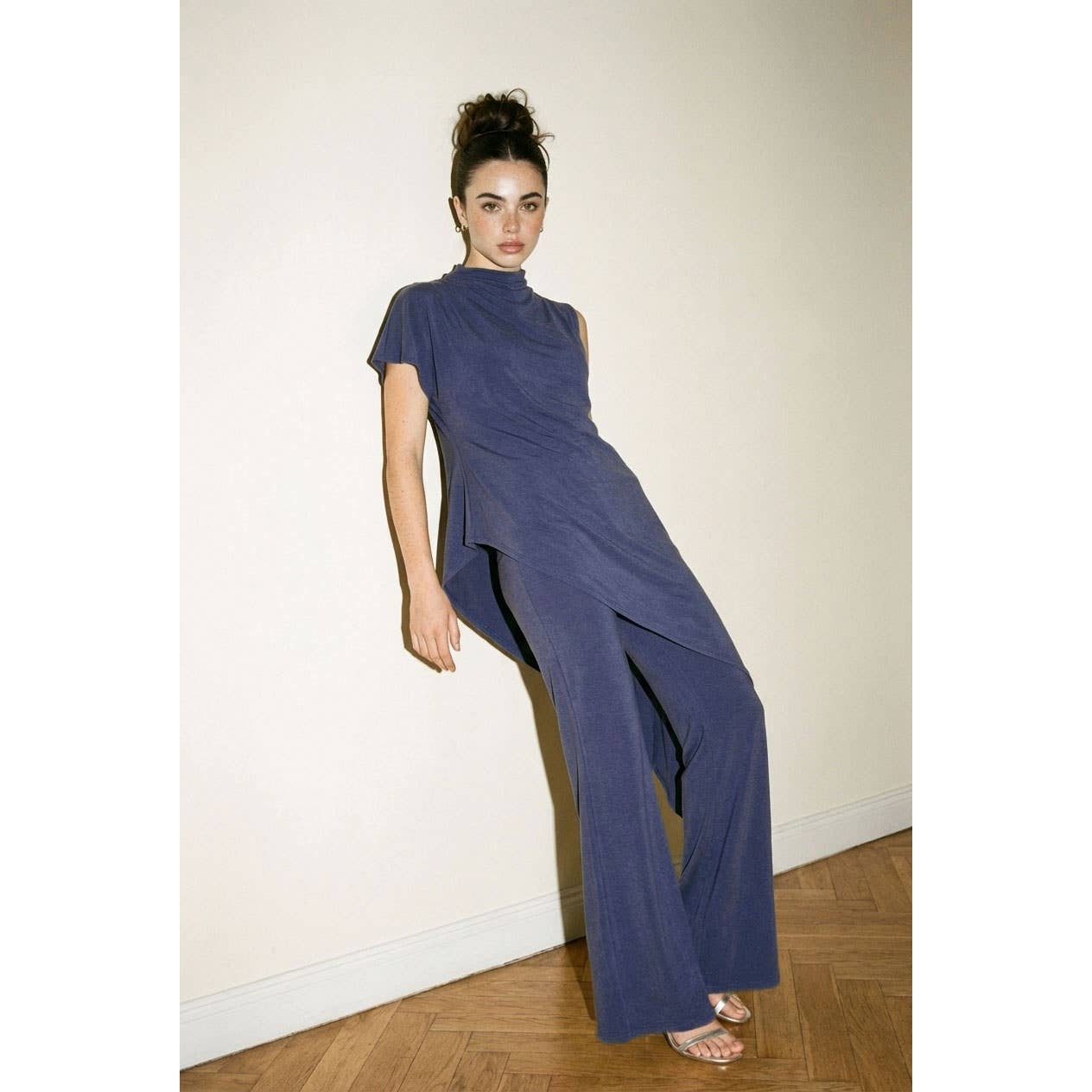 Cascade Asymmetric Draped Set